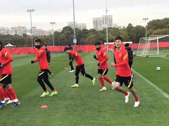 亚洲伊人色一综合网